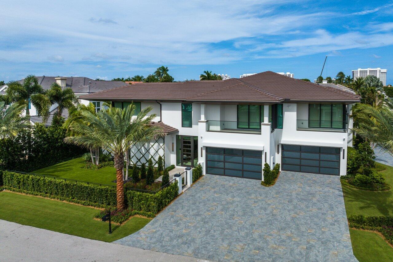 ROYAL PALM YACHT & COUNTRY CLUB - Residential