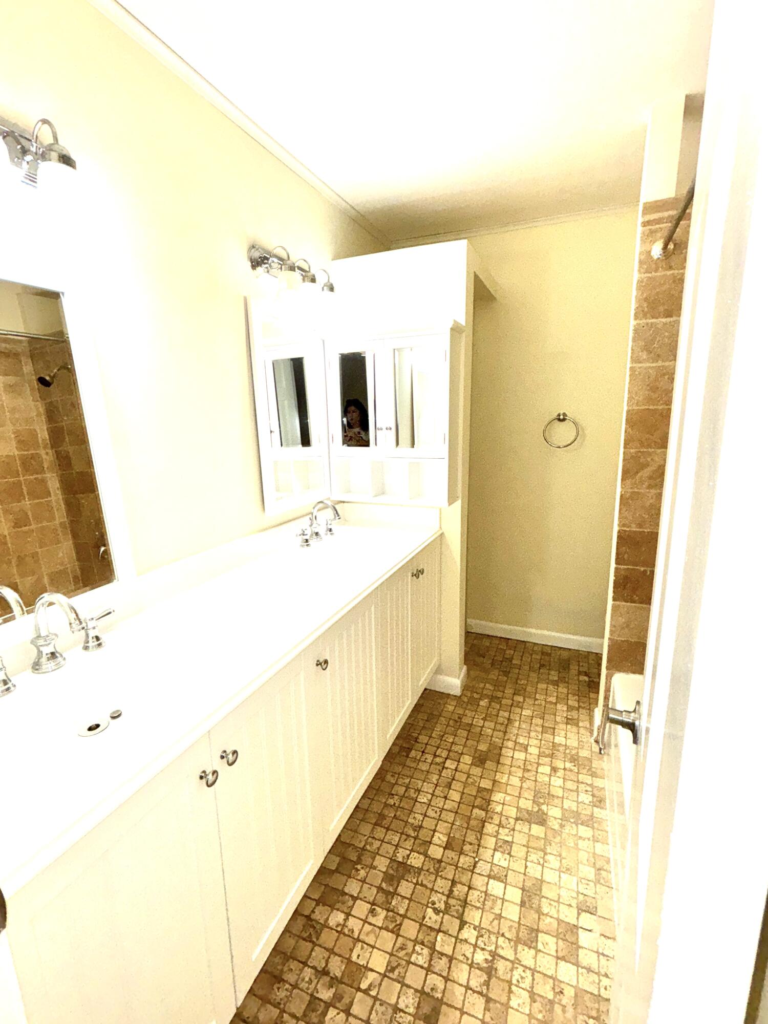 FOUNTAINS OF PALM BEACH CONDO 4 - Residential