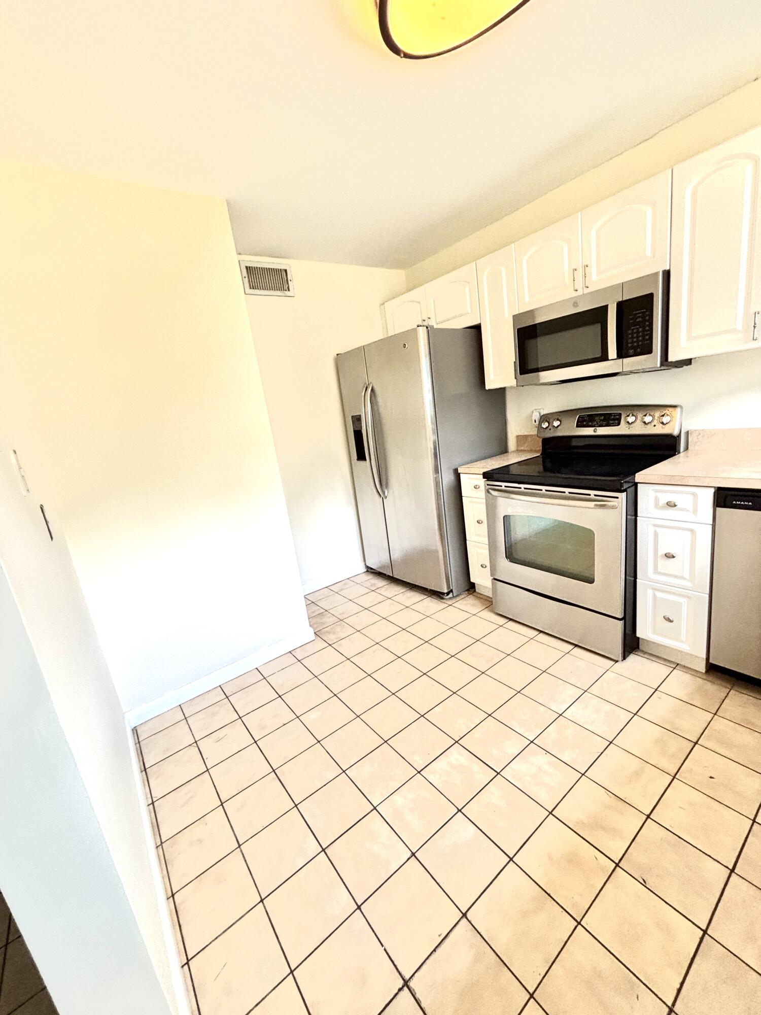 FOUNTAINS OF PALM BEACH CONDO 4 - Residential