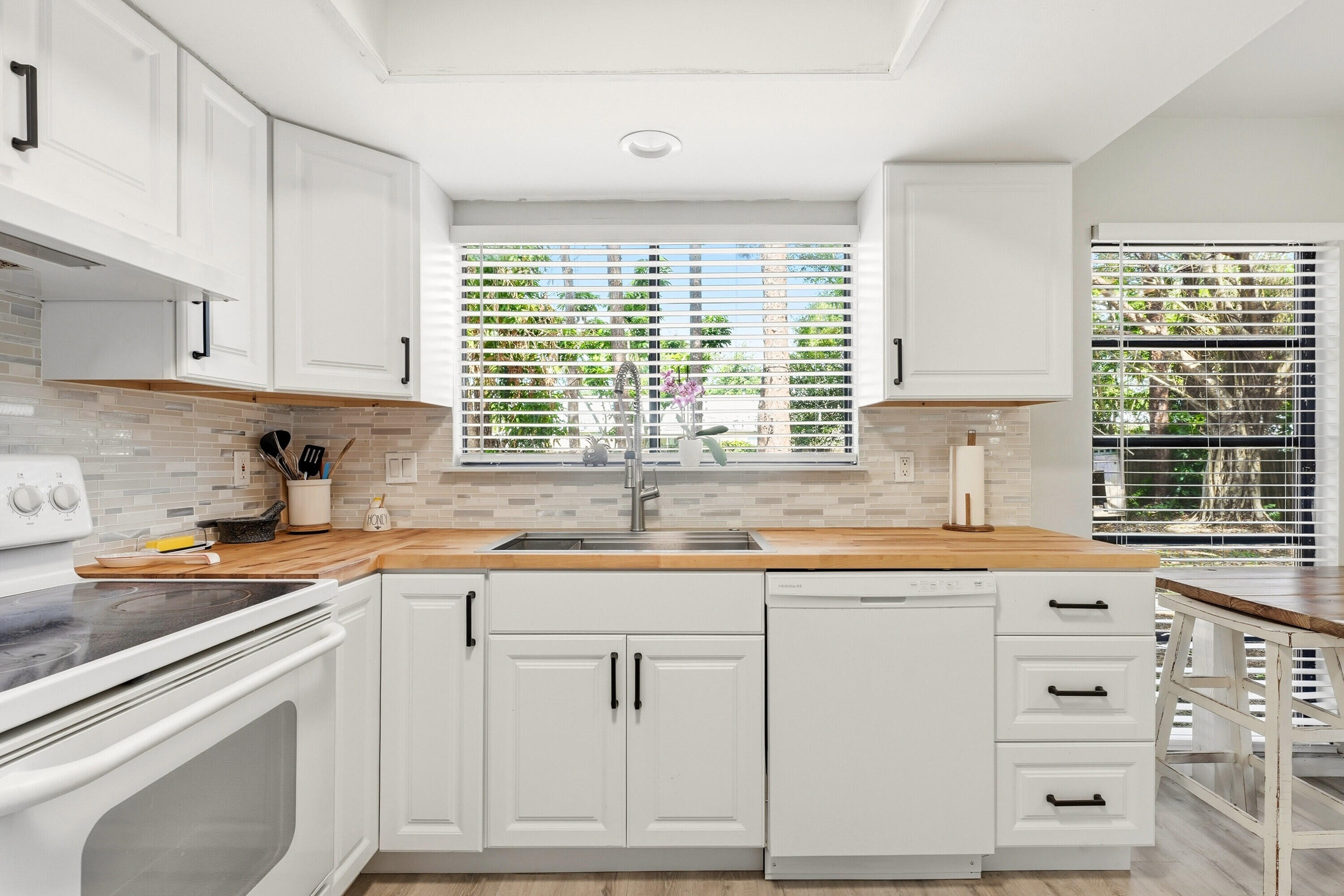 INDIAN RIVER ESTATES UNIT 8 - Residential