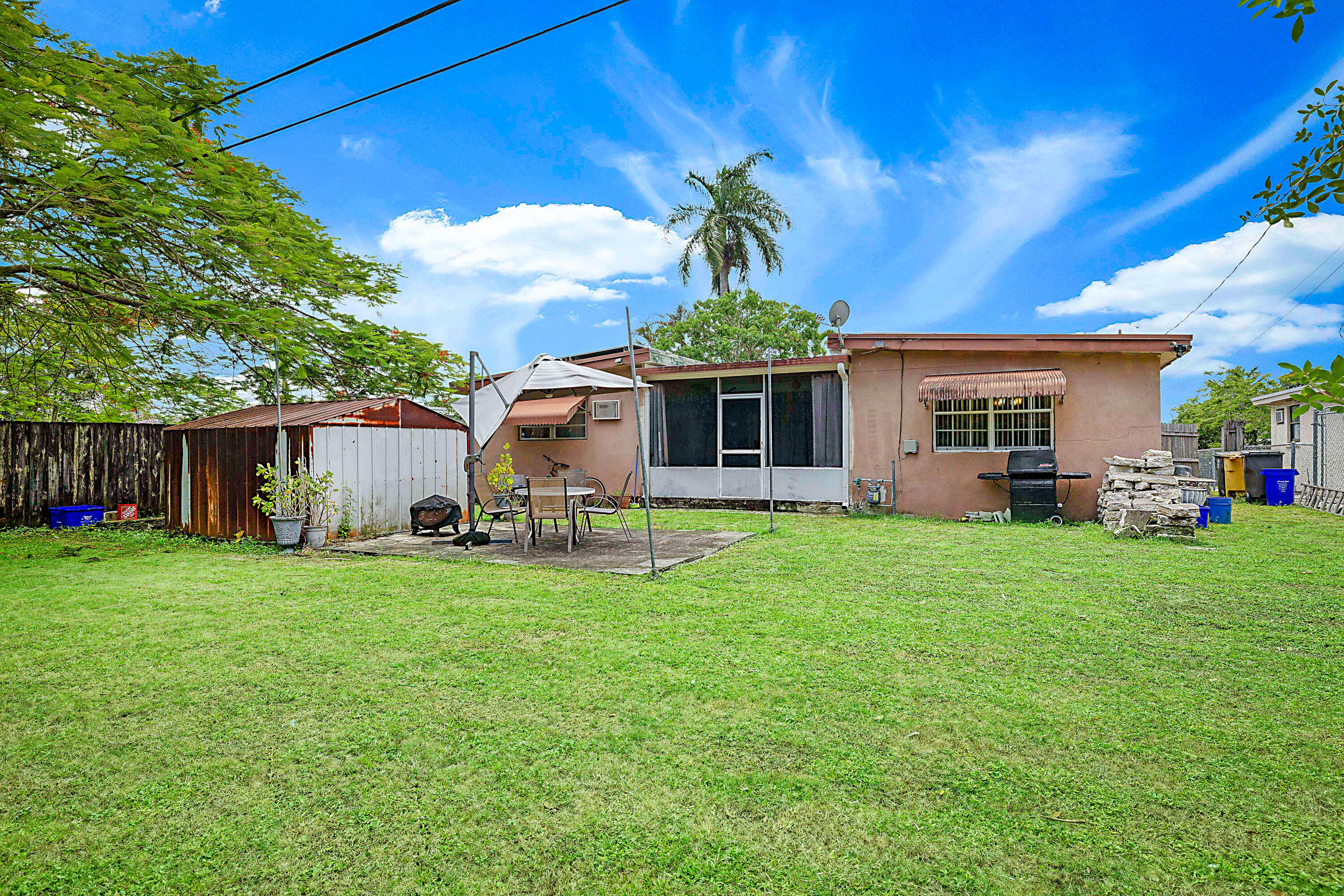 PALM BEACH COLONY SECS 1 AND 2 - Residential