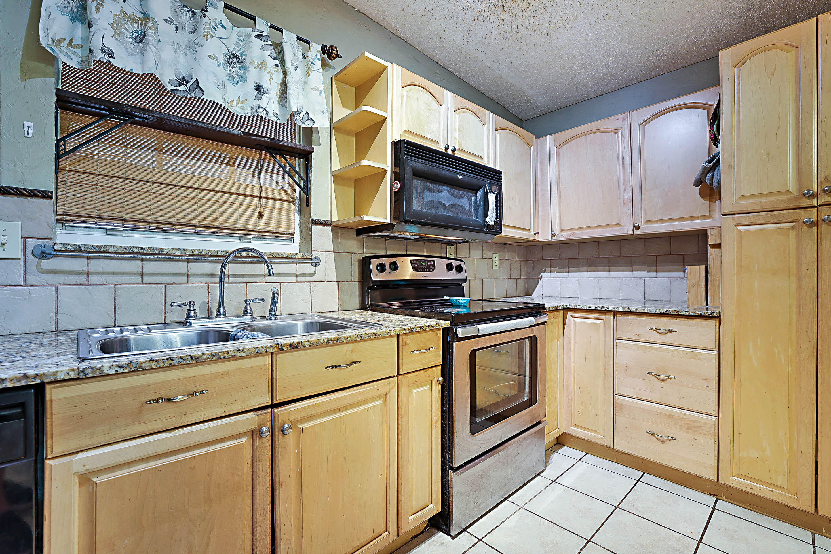 PALM BEACH COLONY SECS 1 AND 2 - Residential