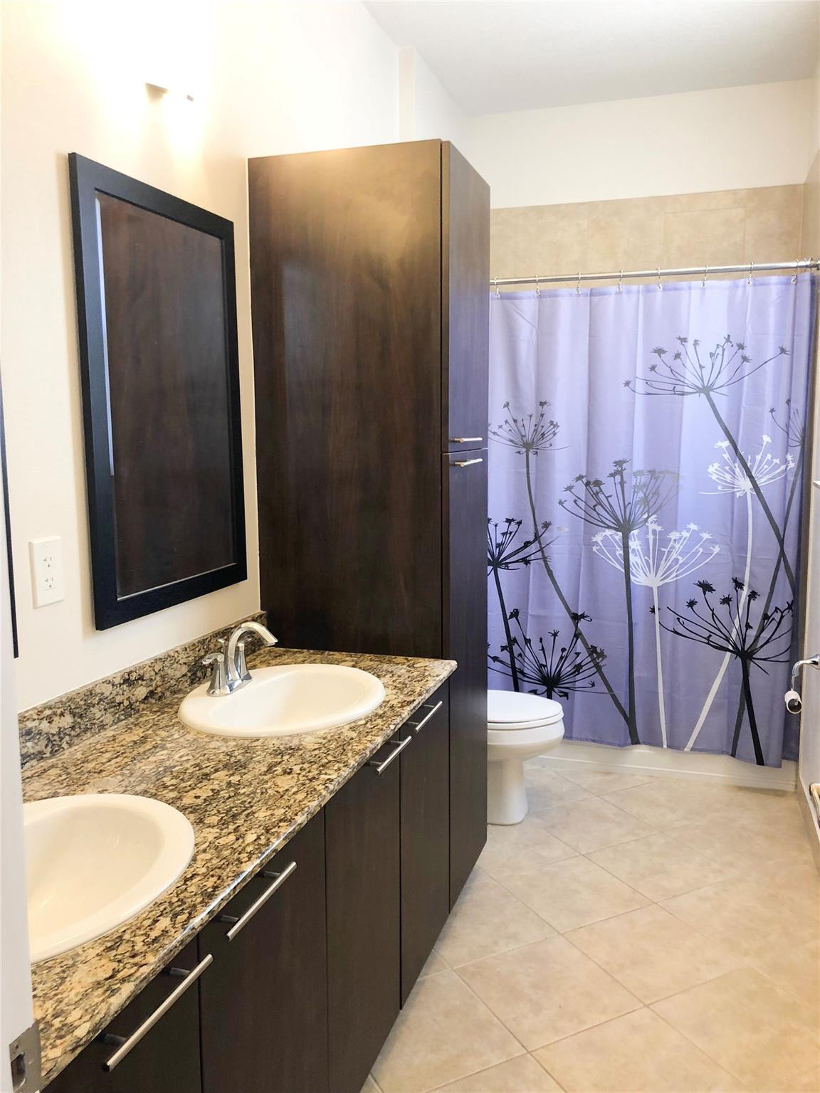 BLUE LAKE TOWNHOMES - Residential Lease