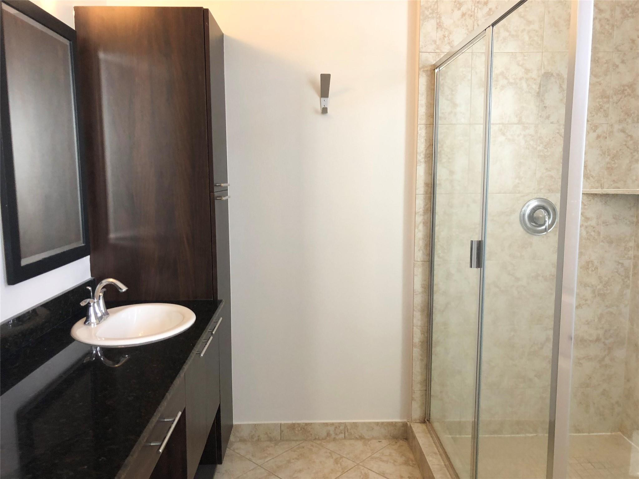 BLUE LAKE TOWNHOMES - Residential Lease