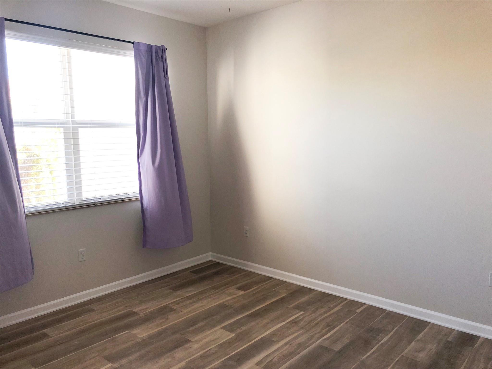 BLUE LAKE TOWNHOMES - Residential Lease