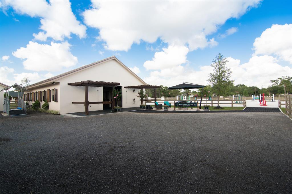 PADDOCK PARK 2 OF WELLINGTON - Residential