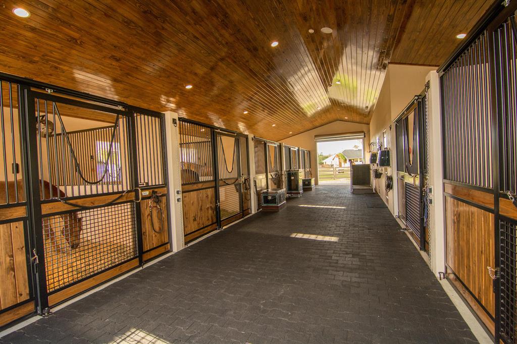 PADDOCK PARK 2 OF WELLINGTON - Residential