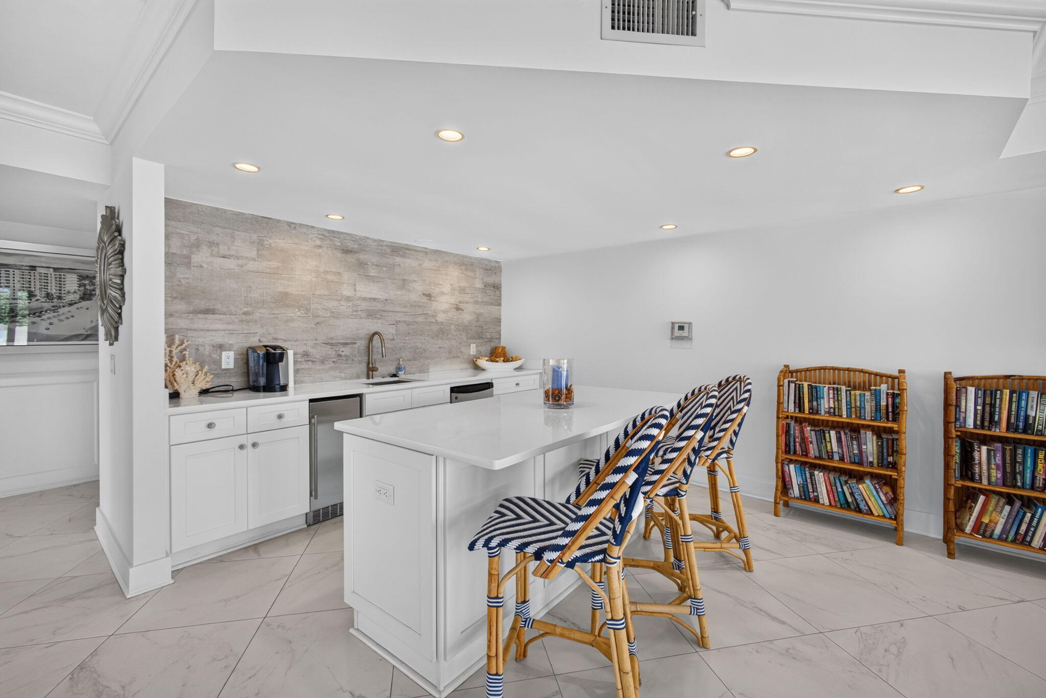 DUNES CONDO - Residential