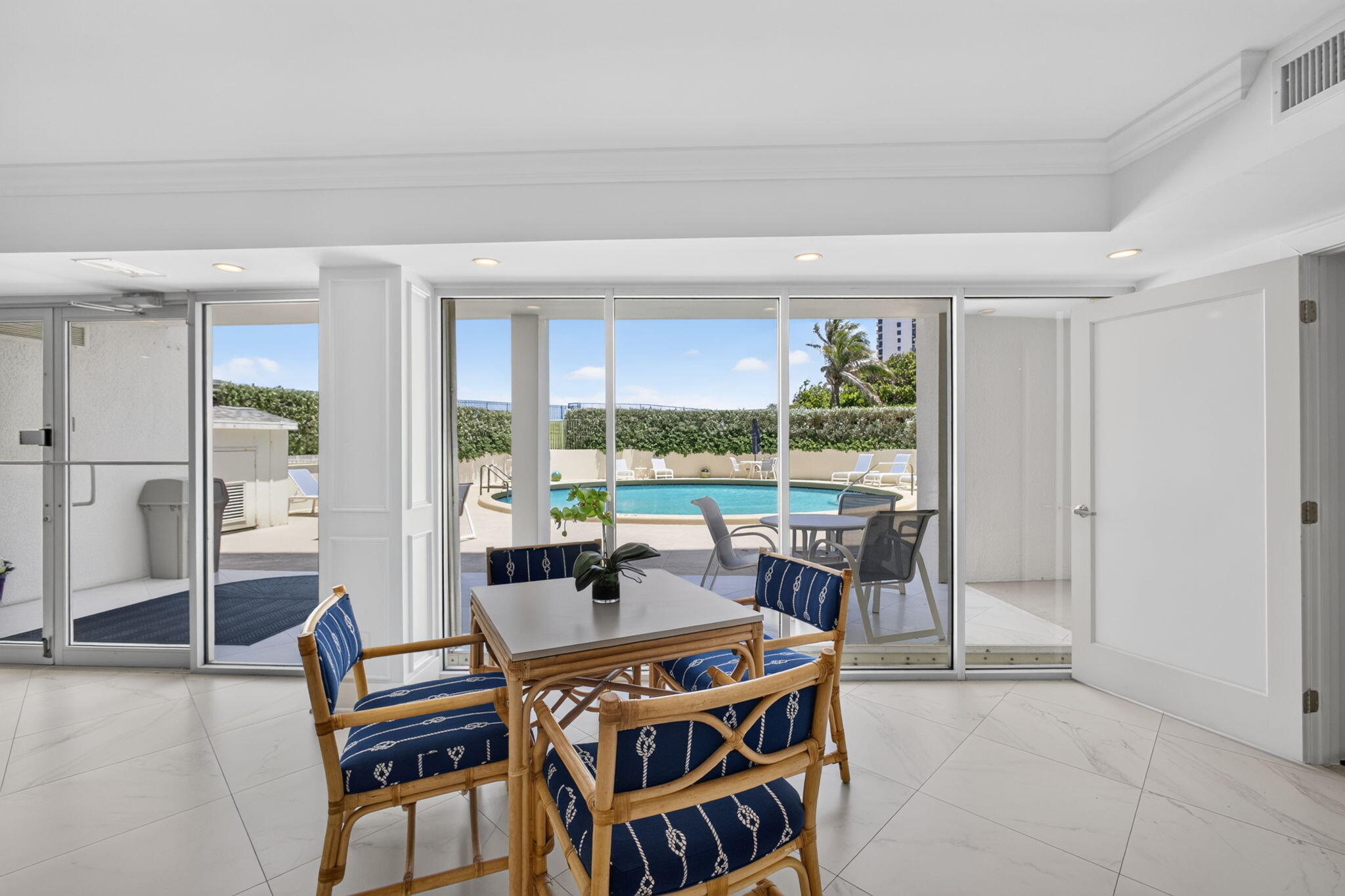 DUNES CONDO - Residential