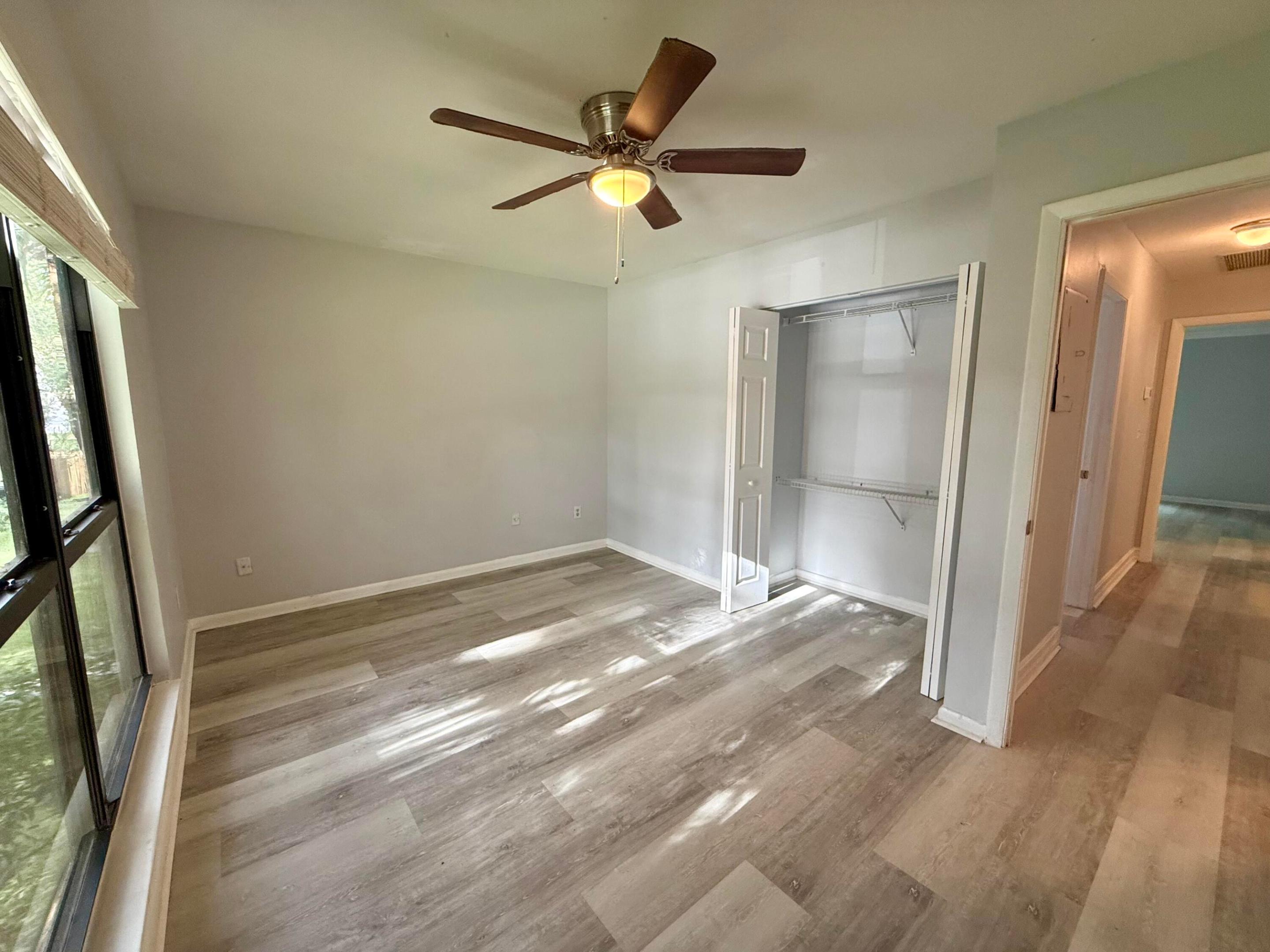 SANDTREE - Residential