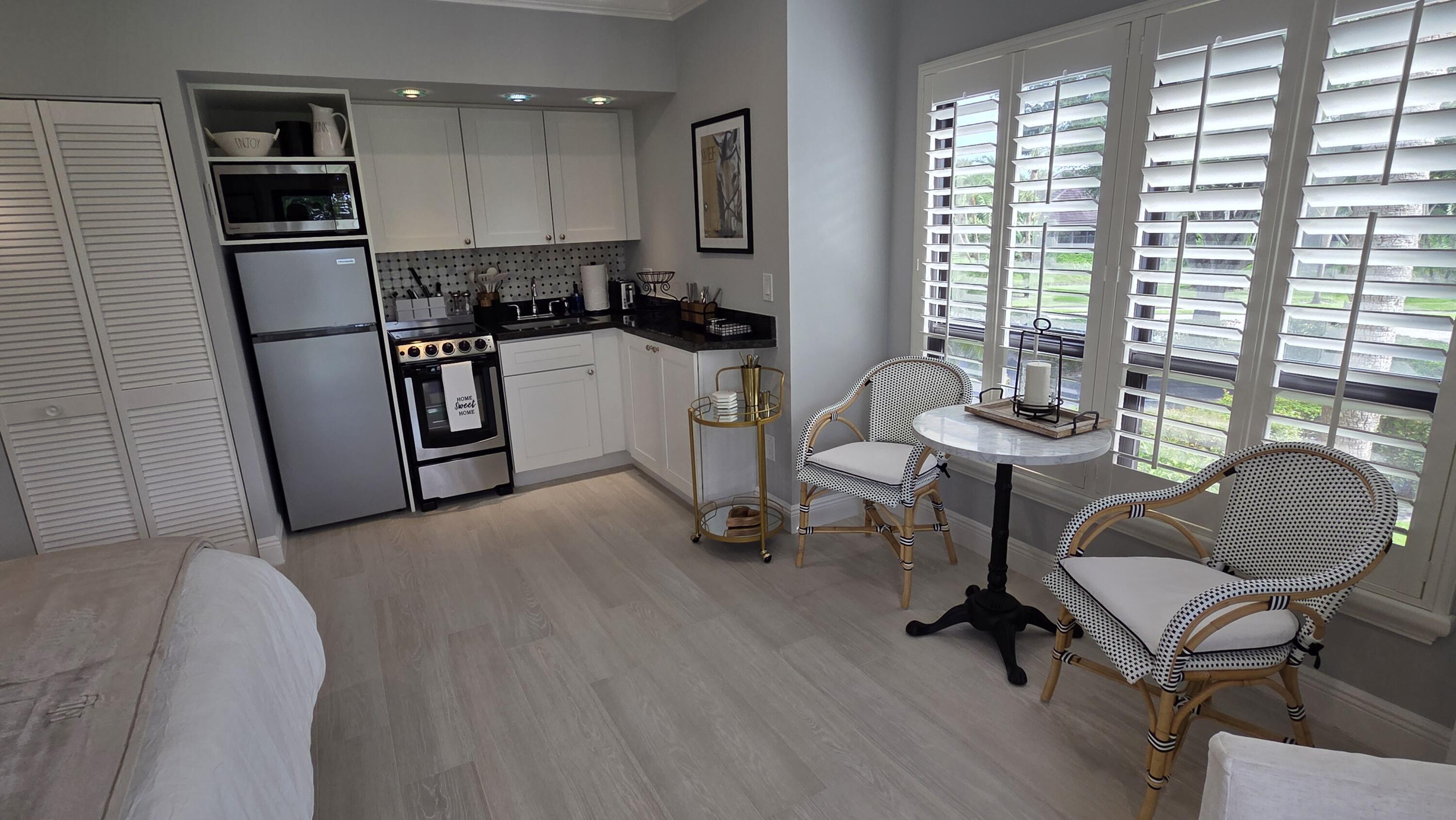 BAGATTELLE CONDO - Residential Lease
