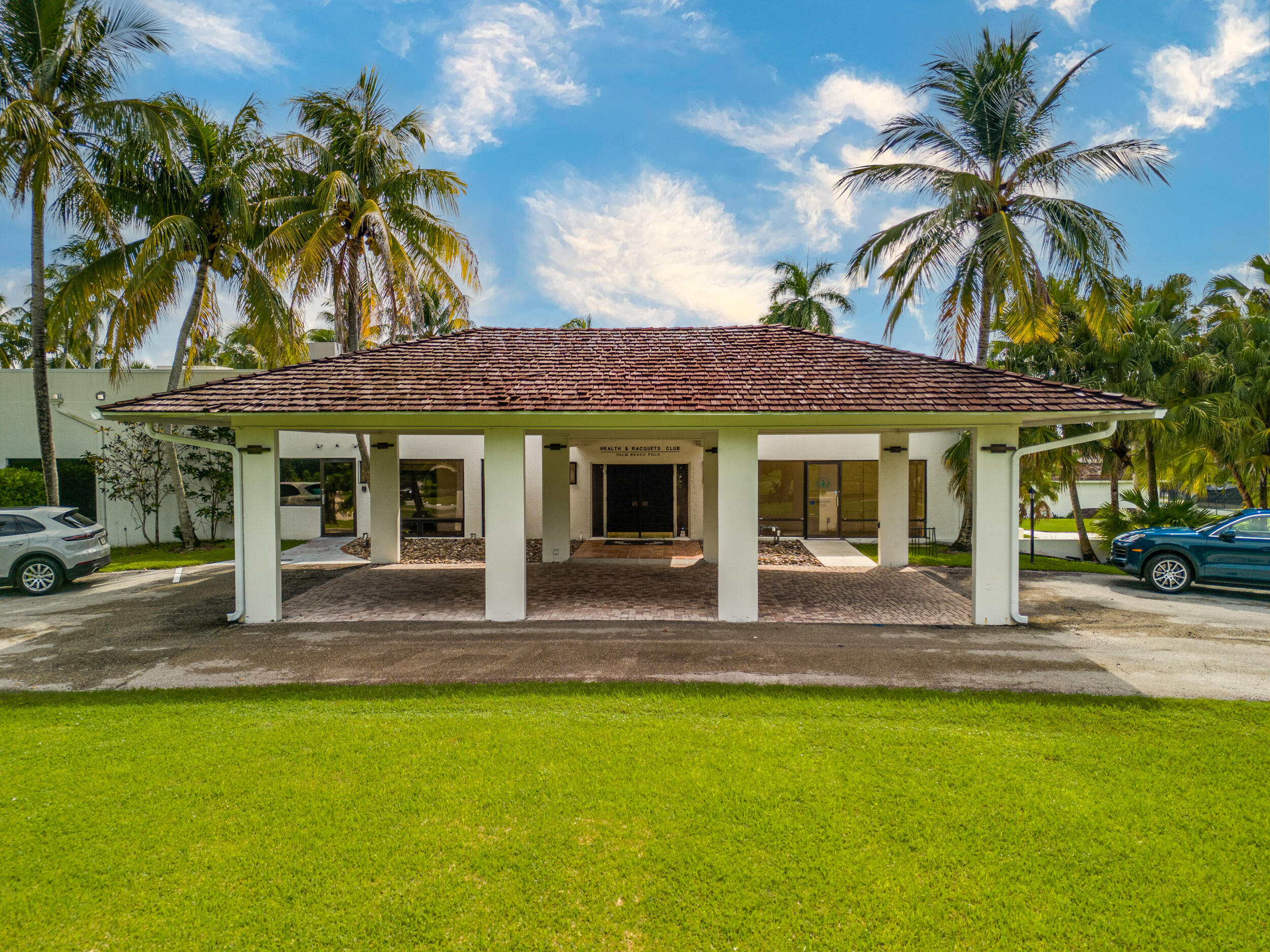BAGATTELLE CONDO - Residential Lease