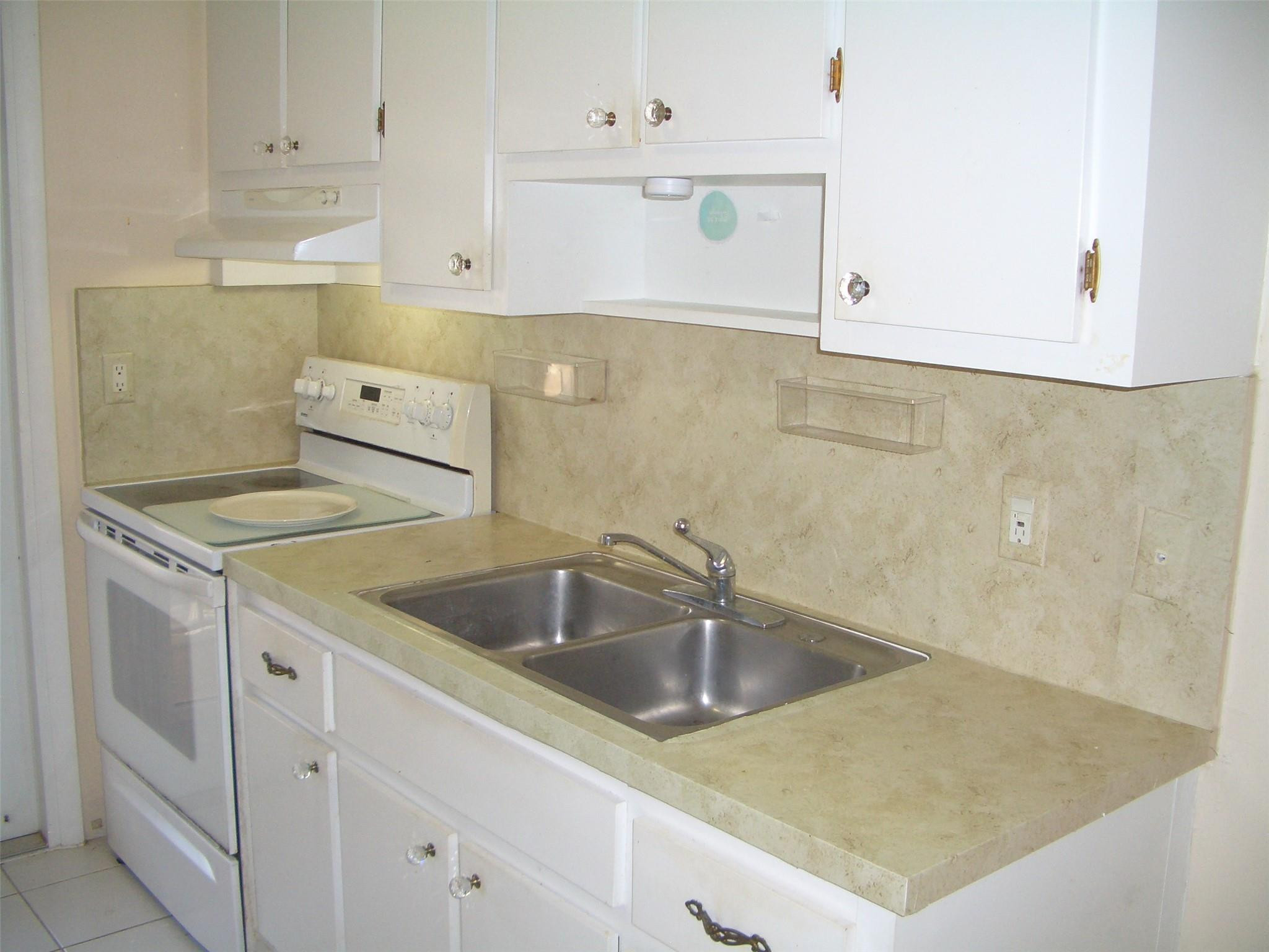 LIGHTHOUSE VIEW CONDO - Residential