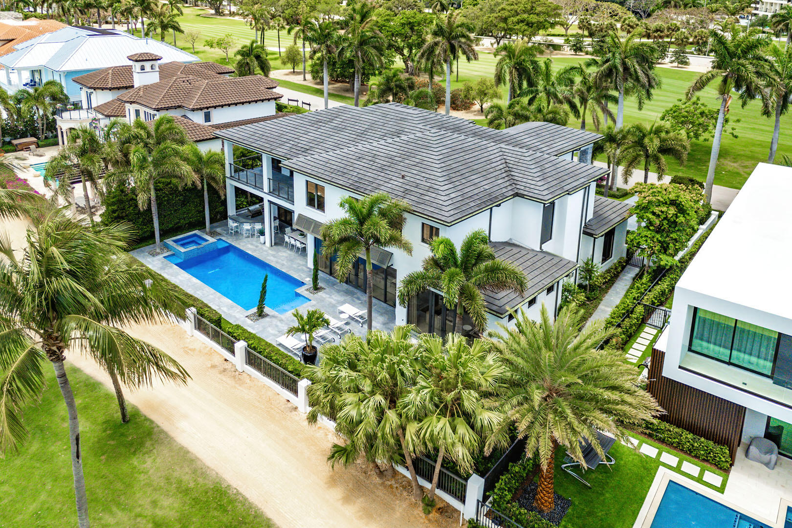 ROYAL PALM YACHT & COUNTRY CLUB - Residential