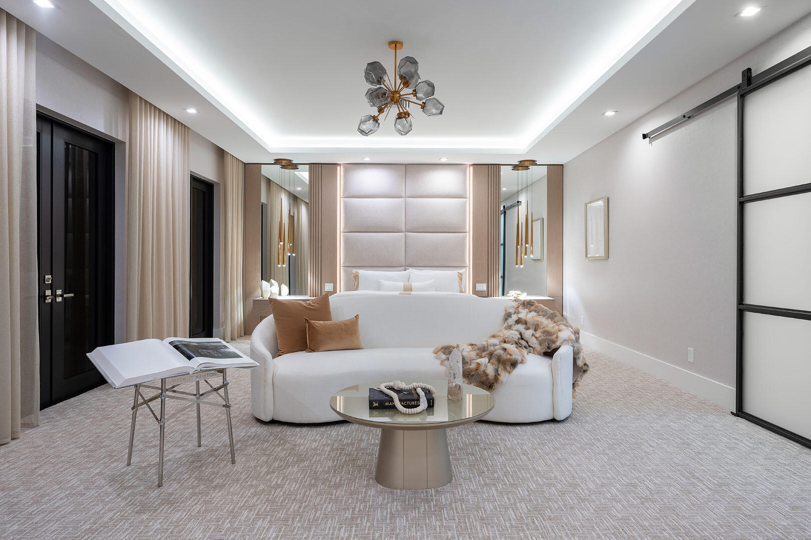 ROYAL PALM YACHT & COUNTRY CLUB - Residential