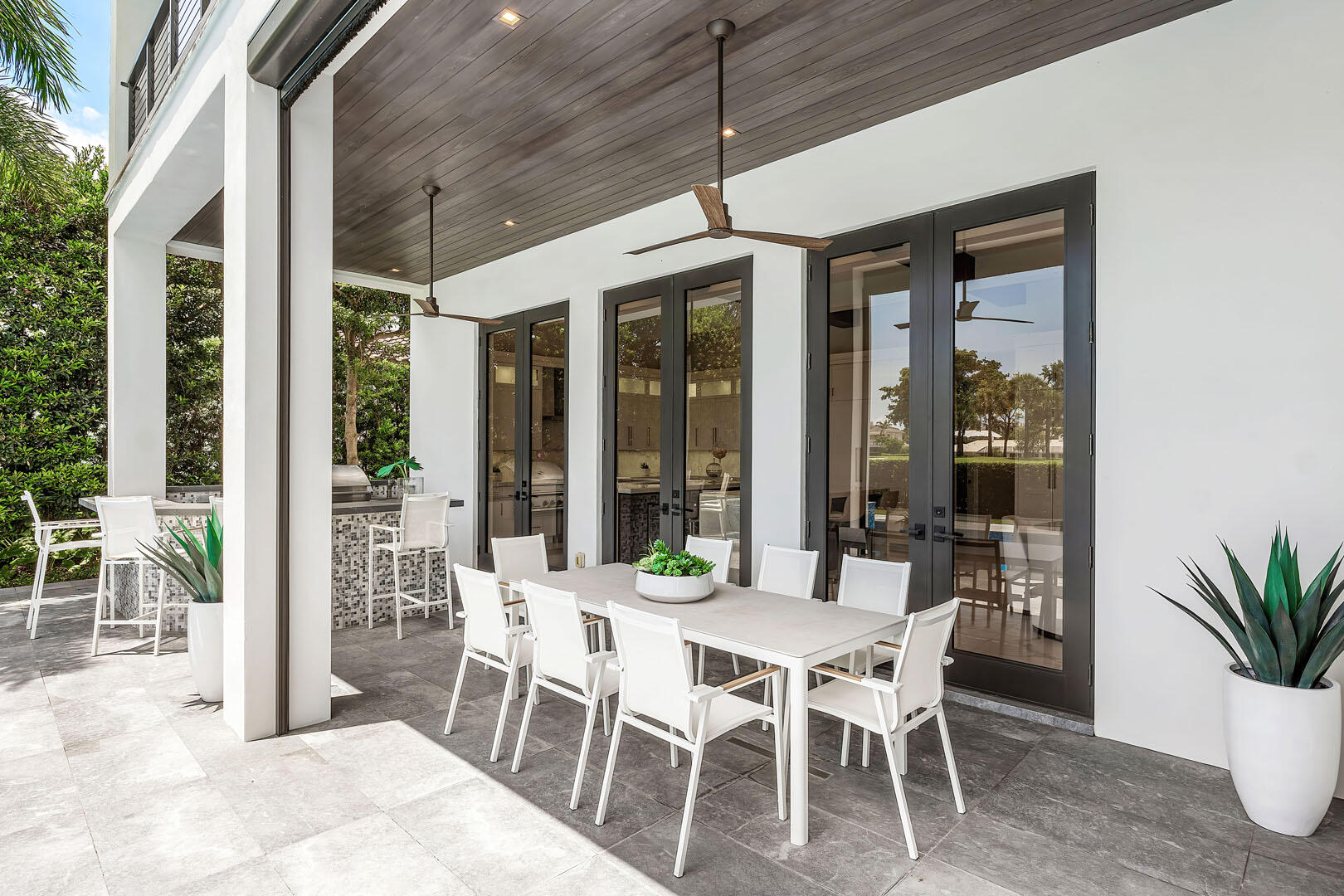 ROYAL PALM YACHT & COUNTRY CLUB - Residential