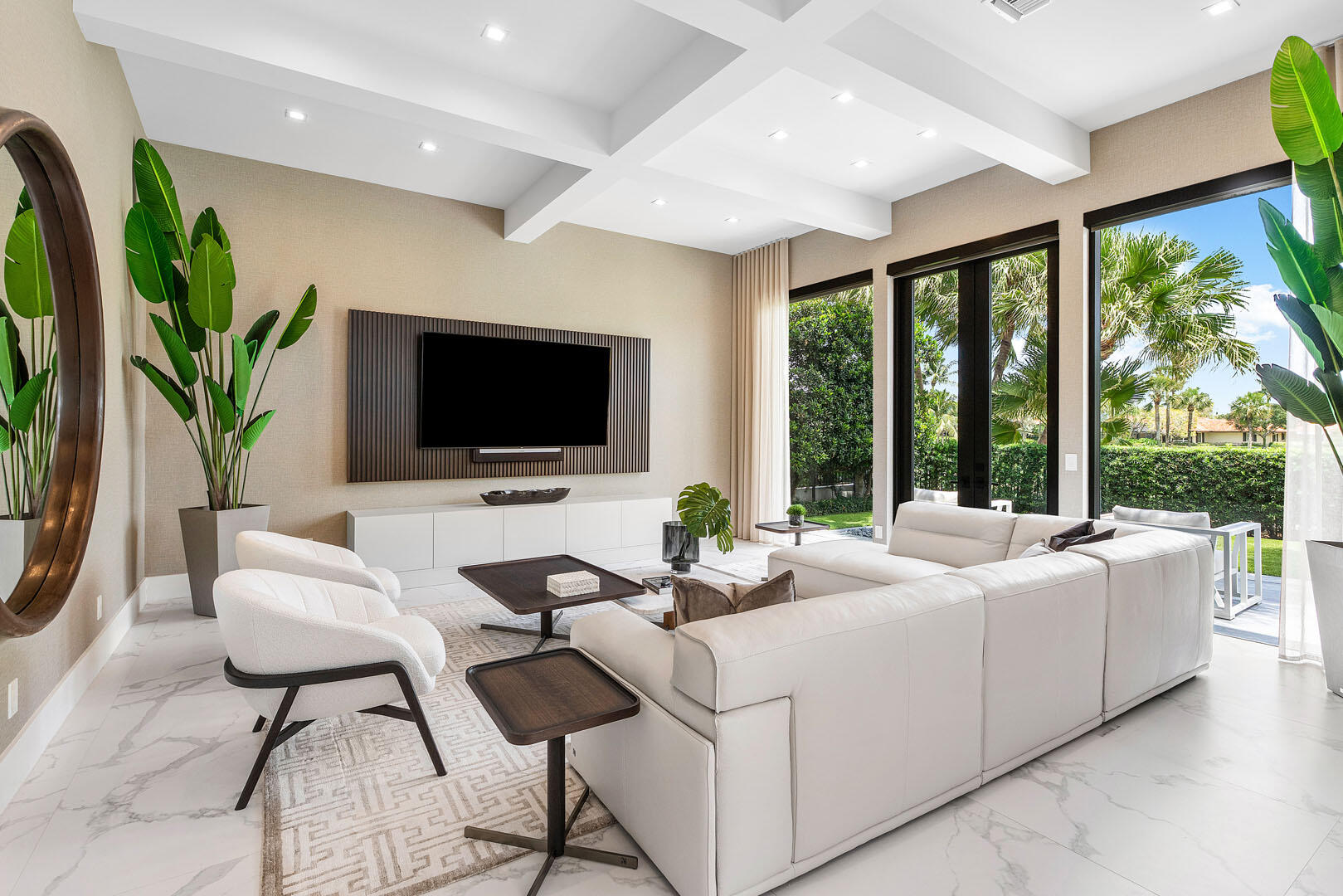 ROYAL PALM YACHT & COUNTRY CLUB - Residential