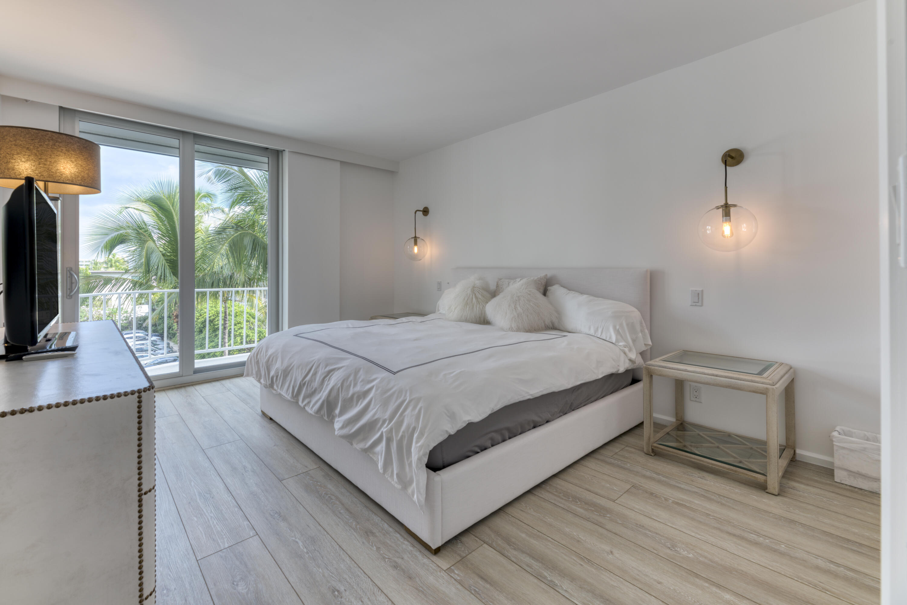 WINTHROP HOUSE CONDO - Residential