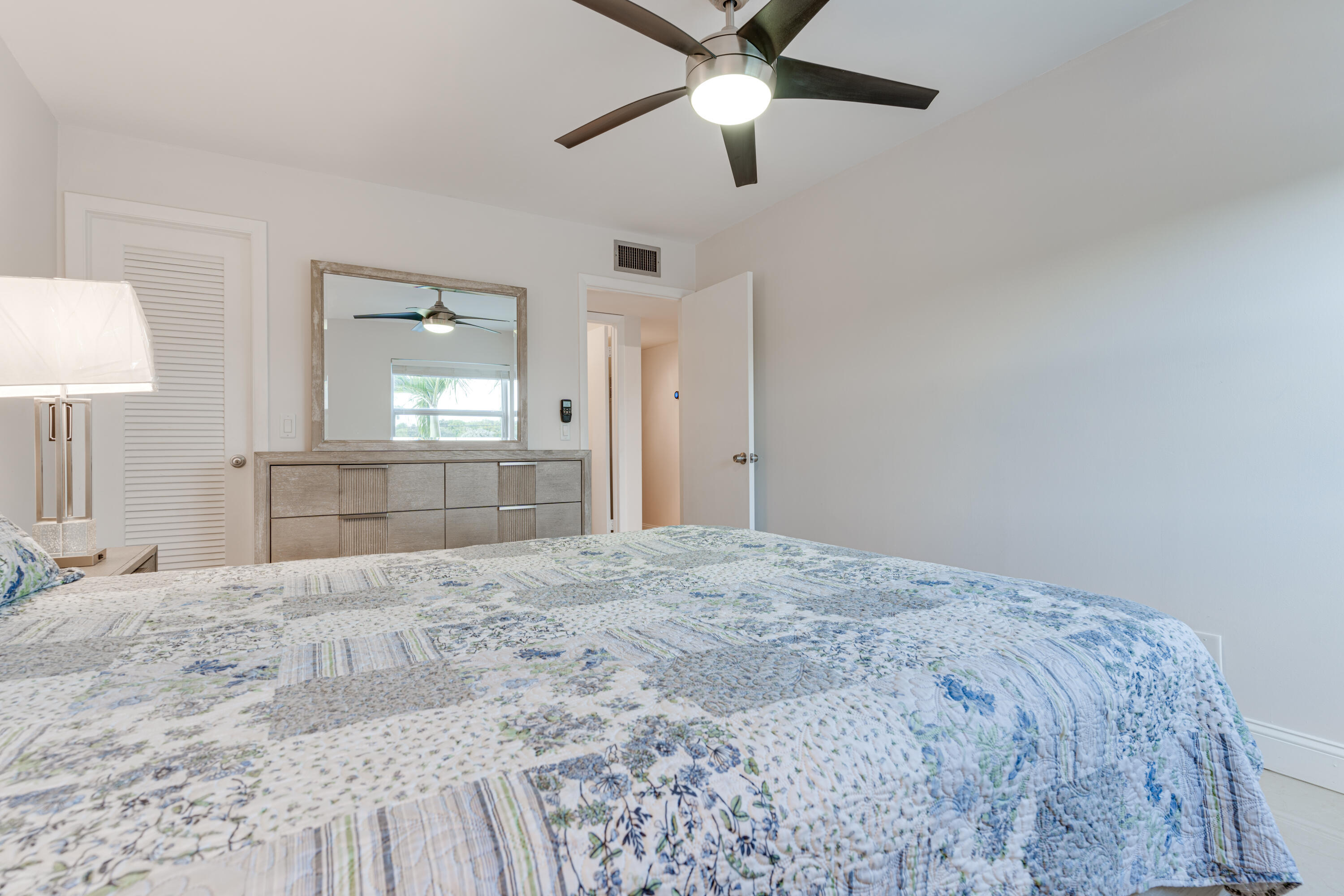 KINGS POINT CAPRI CONDOS - Residential Lease