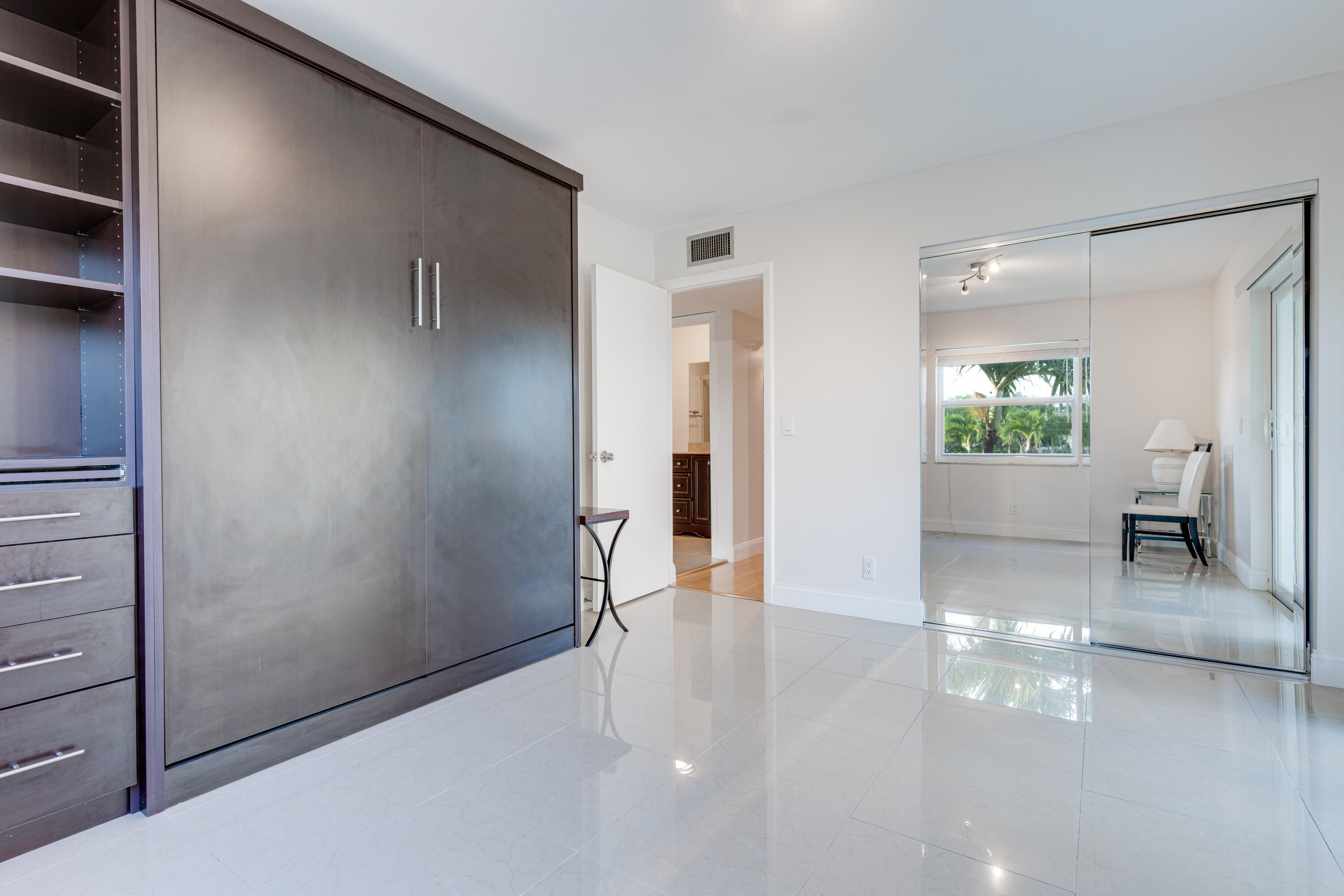 KINGS POINT CAPRI CONDOS - Residential Lease