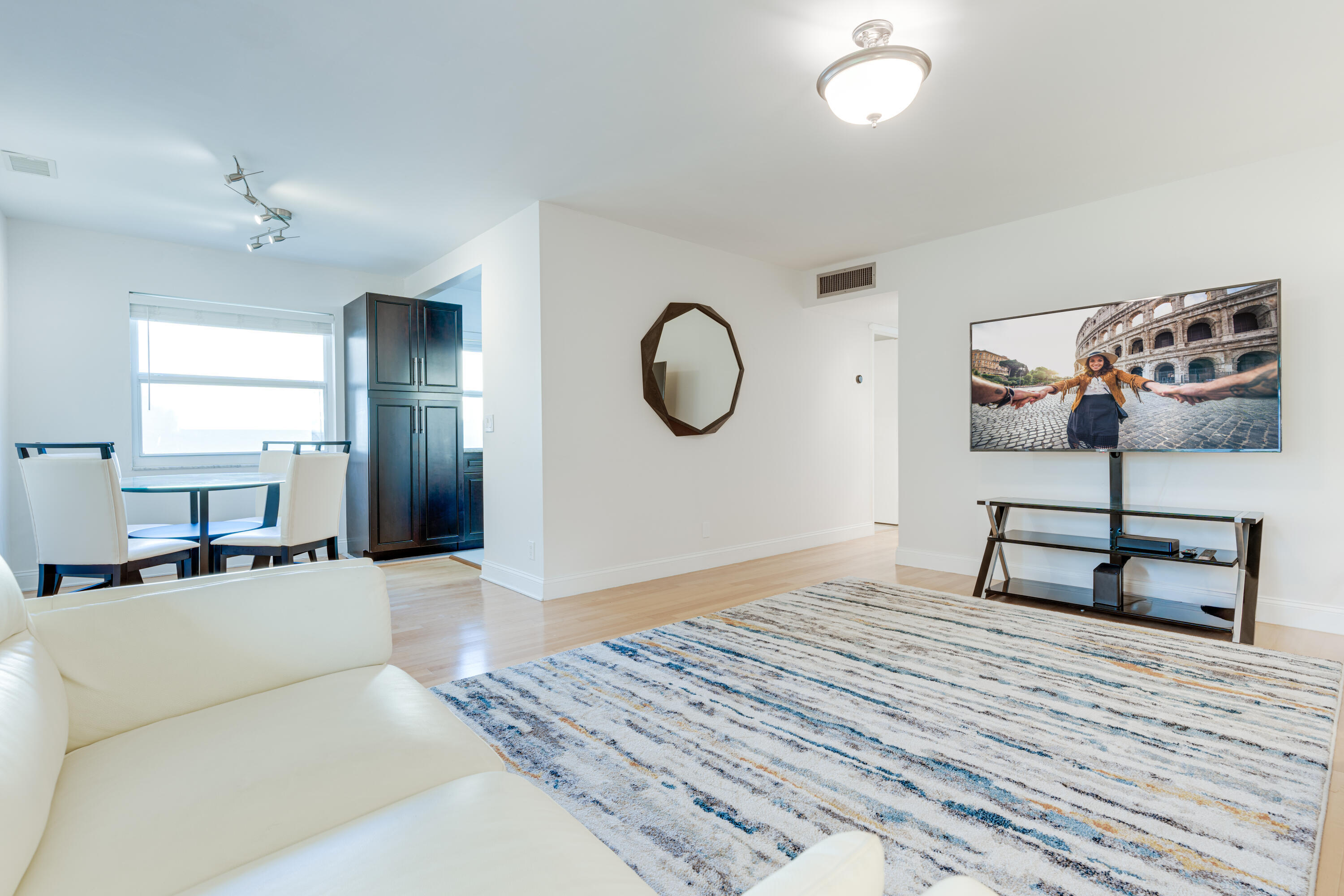 KINGS POINT CAPRI CONDOS - Residential Lease