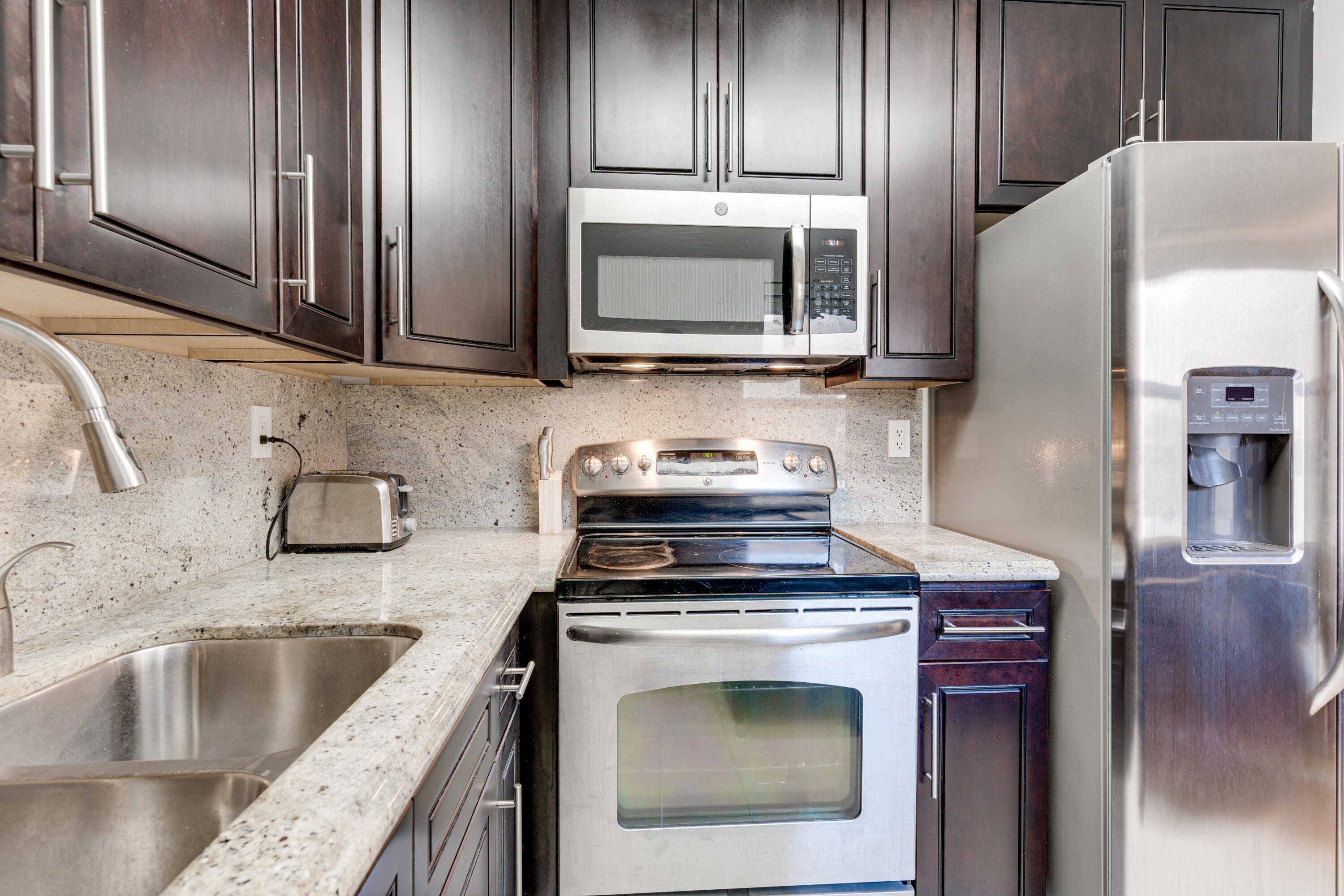 KINGS POINT CAPRI CONDOS - Residential Lease
