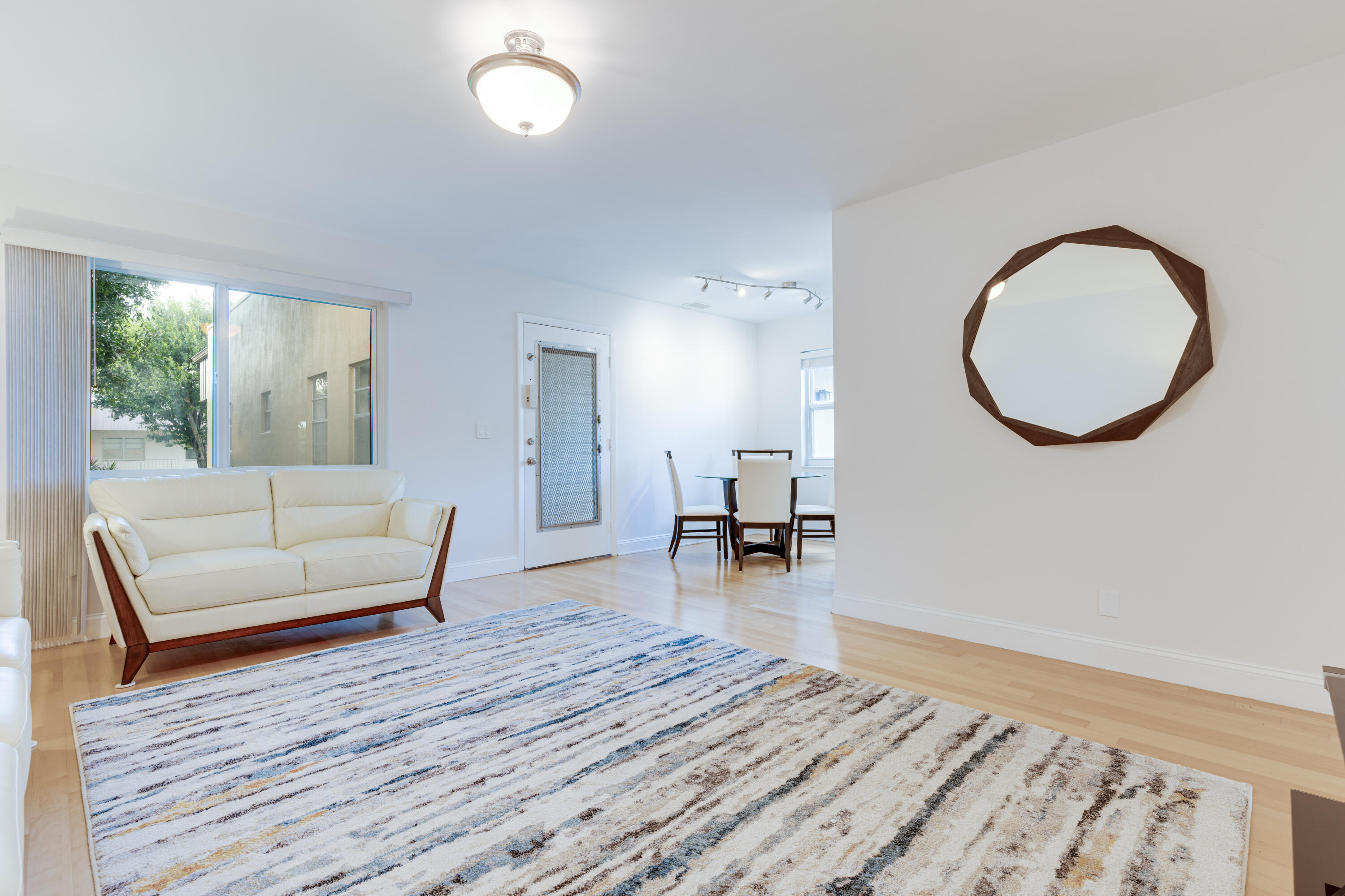 KINGS POINT CAPRI CONDOS - Residential Lease