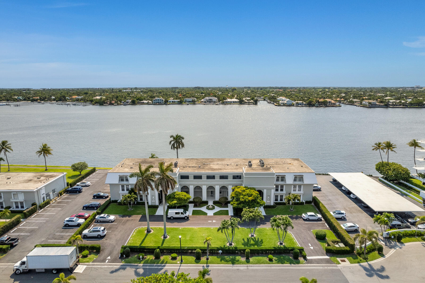 CHATEAU CHEVERNY IBIS ISLE CONDO - Residential