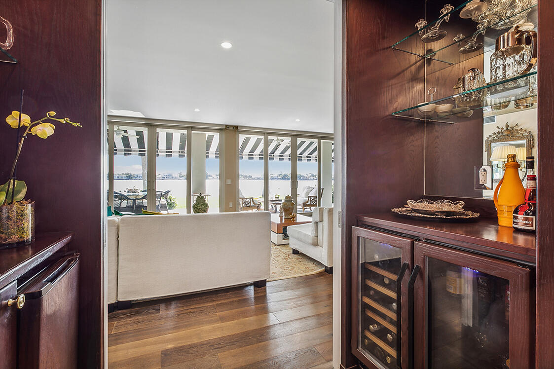 CHATEAU CHEVERNY IBIS ISLE CONDO - Residential