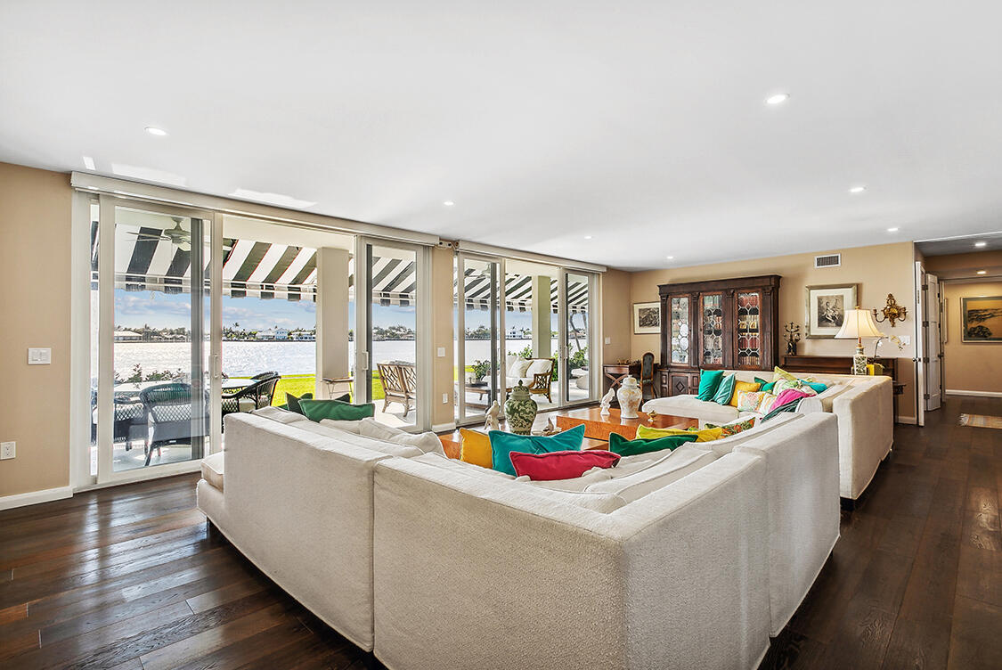 CHATEAU CHEVERNY IBIS ISLE CONDO - Residential