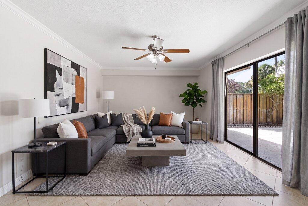 VILLAGE OF SANDALWOOD LAKES SOUTH - Residential