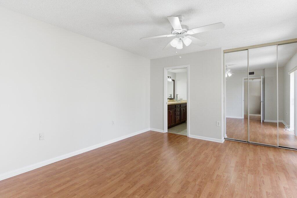 VILLAGE OF SANDALWOOD LAKES SOUTH - Residential