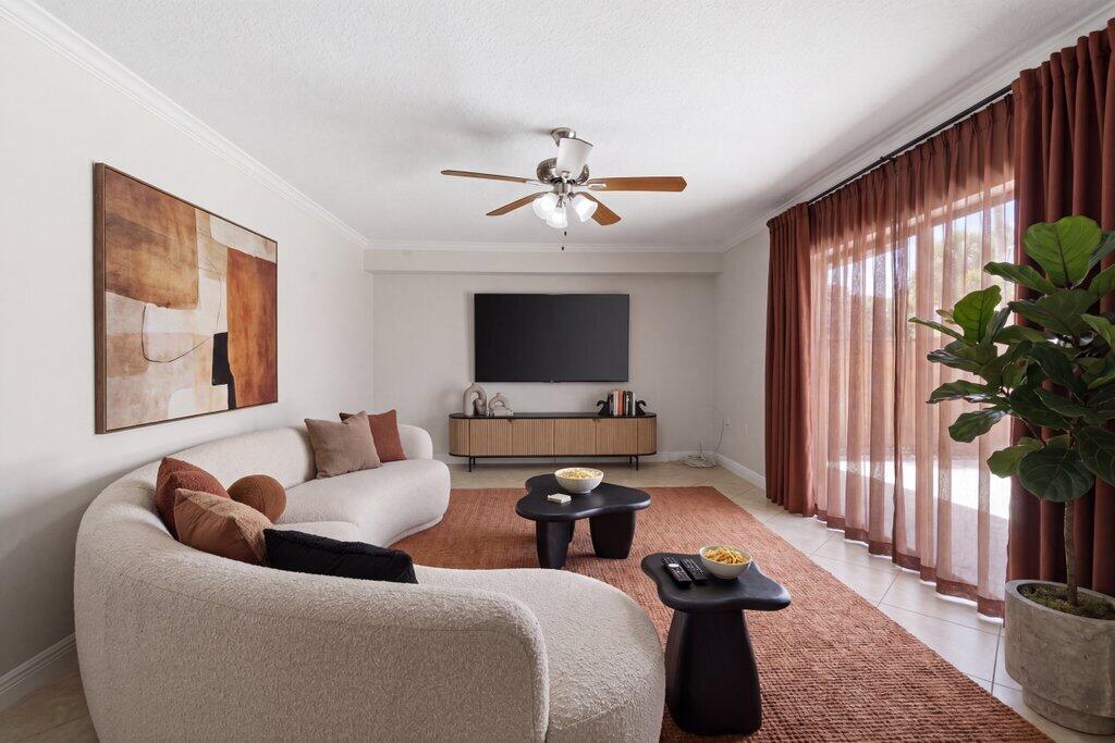 VILLAGE OF SANDALWOOD LAKES SOUTH - Residential