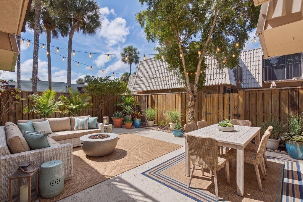 VILLAGE OF SANDALWOOD LAKES SOUTH - Residential