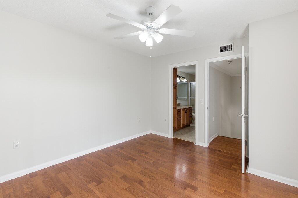 VILLAGE OF SANDALWOOD LAKES SOUTH - Residential