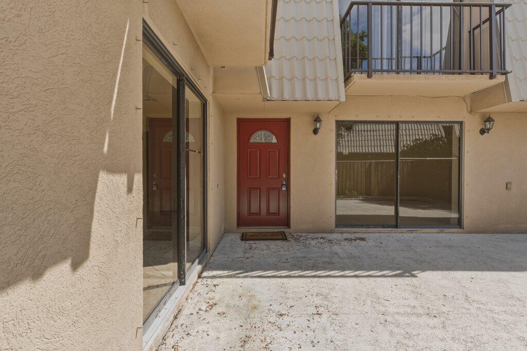 VILLAGE OF SANDALWOOD LAKES SOUTH - Residential