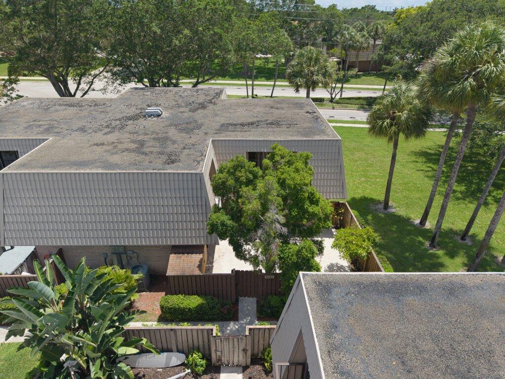 VILLAGE OF SANDALWOOD LAKES SOUTH - Residential