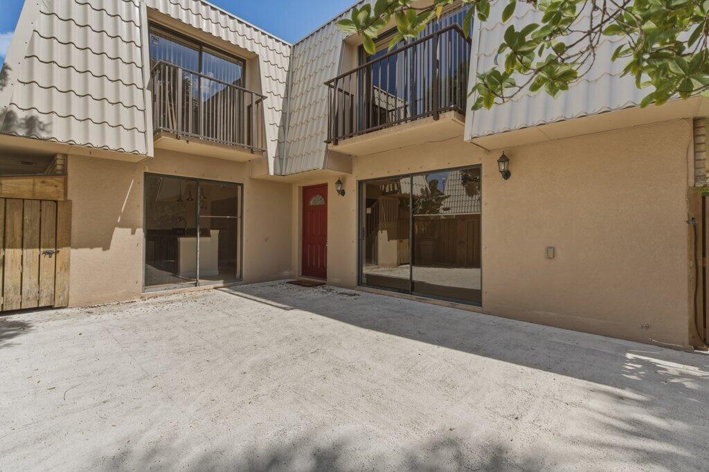 VILLAGE OF SANDALWOOD LAKES SOUTH - Residential