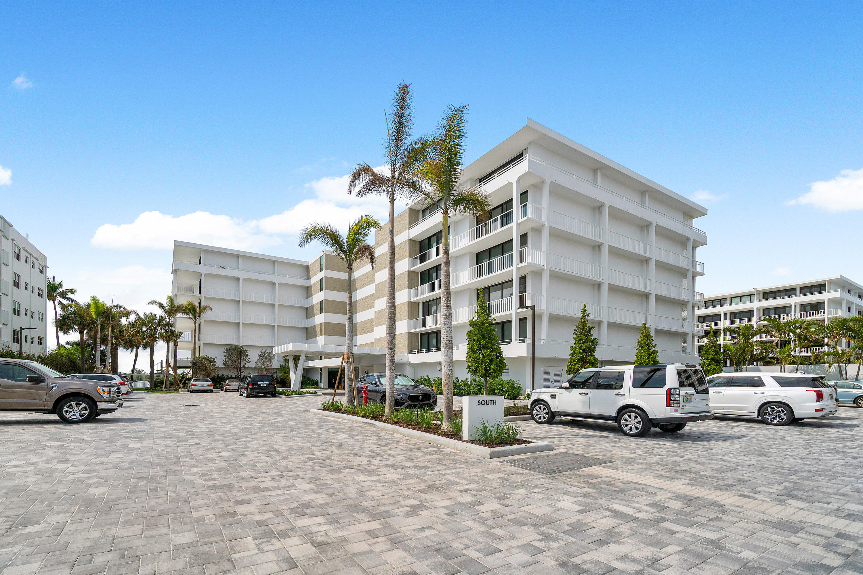 COVE CONDO - Residential