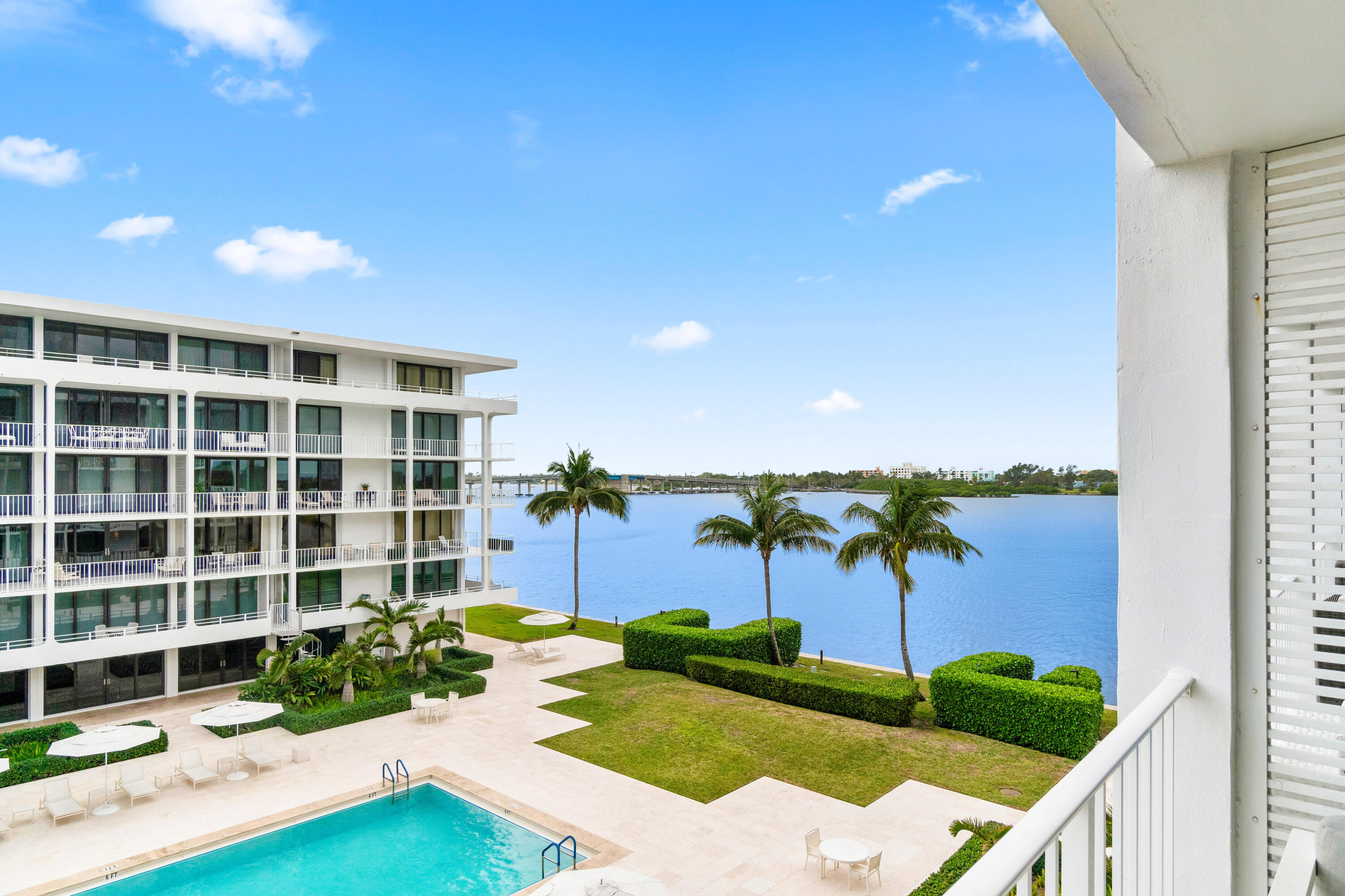 COVE CONDO - Residential