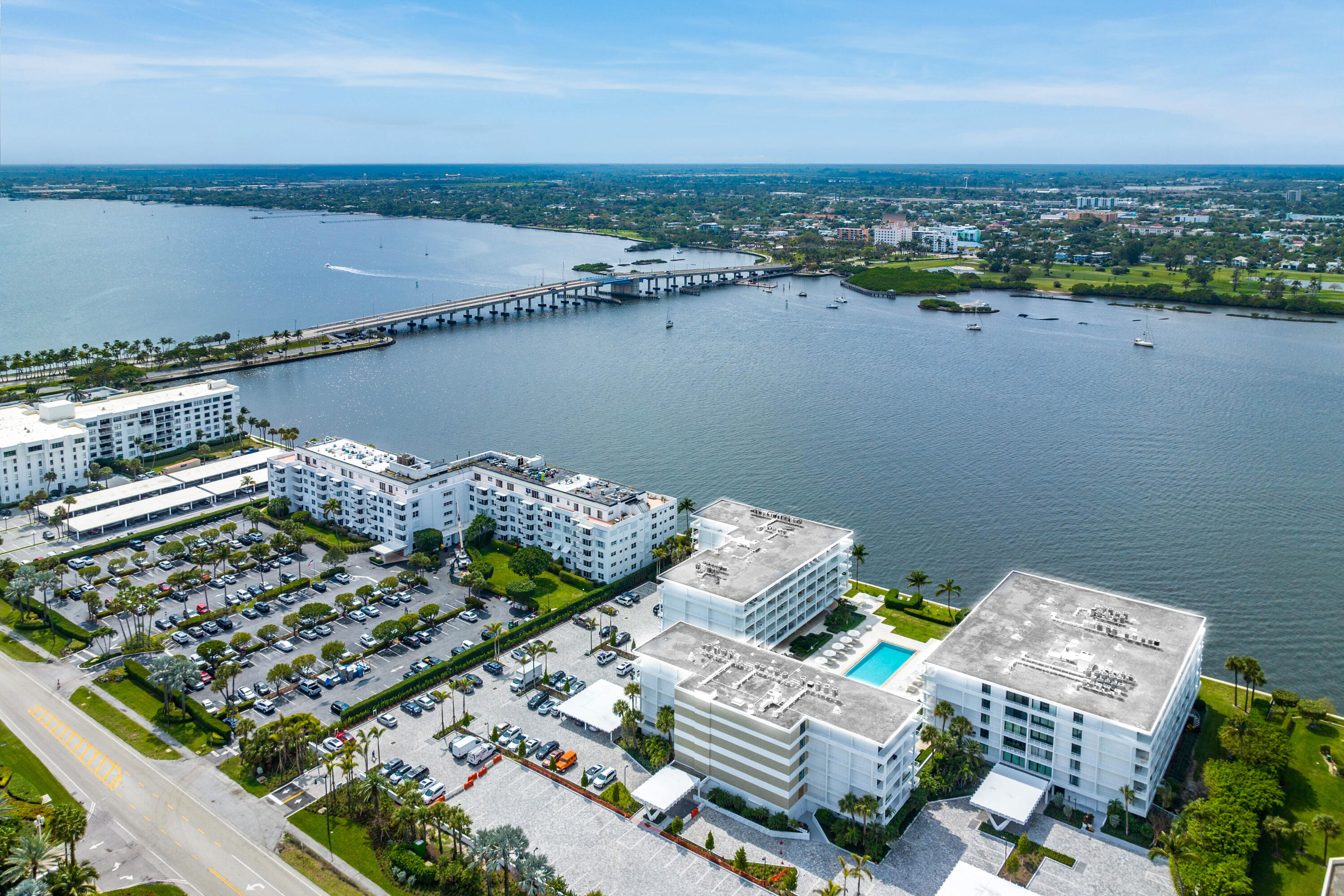 COVE CONDO - Residential