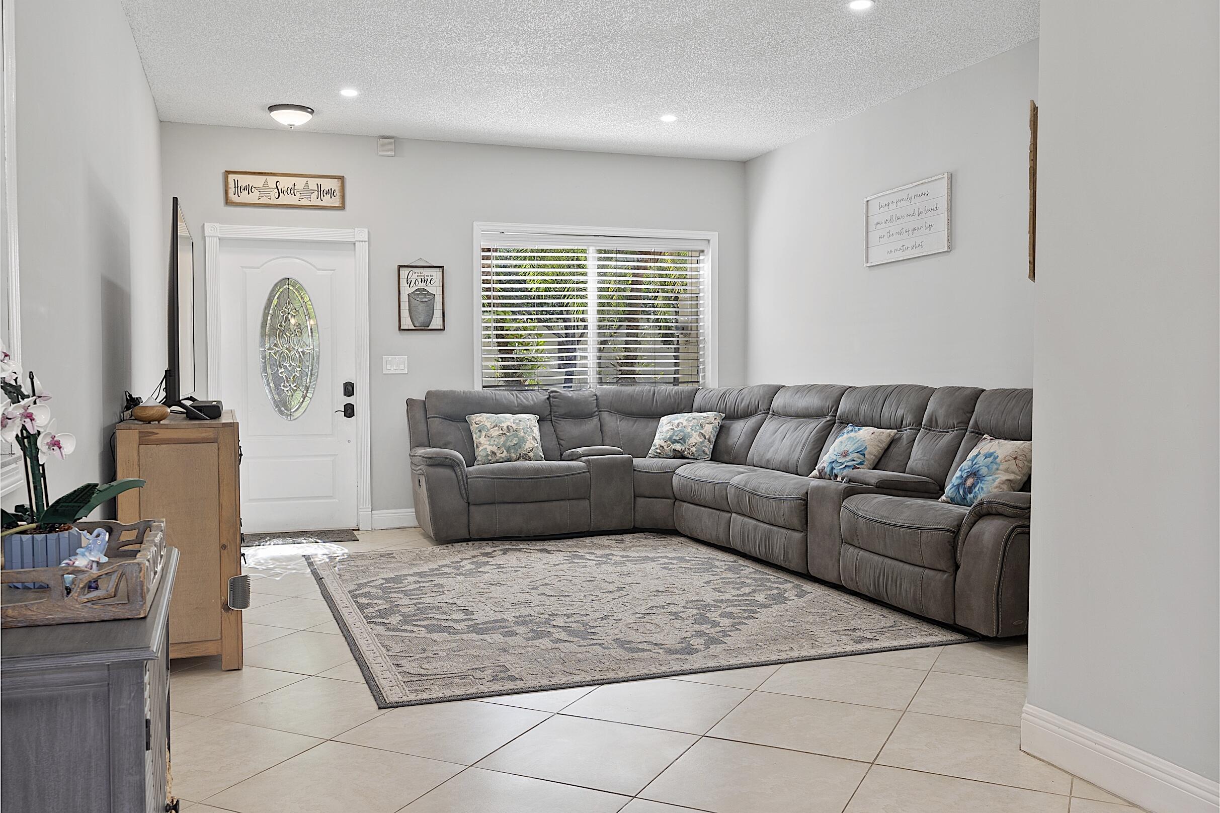 LAGO VISTA AT COCONUT CREEK - Residential