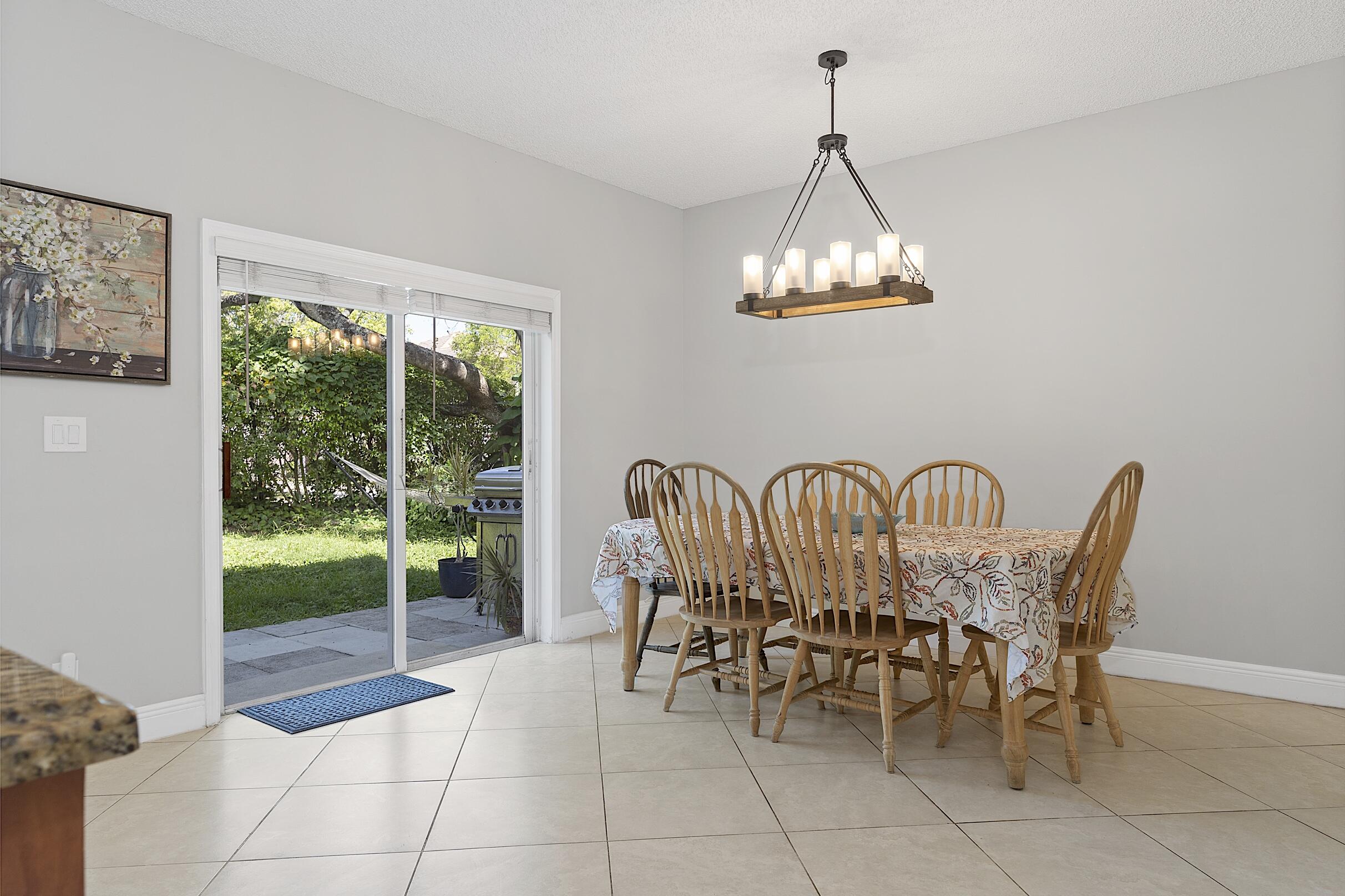 LAGO VISTA AT COCONUT CREEK - Residential