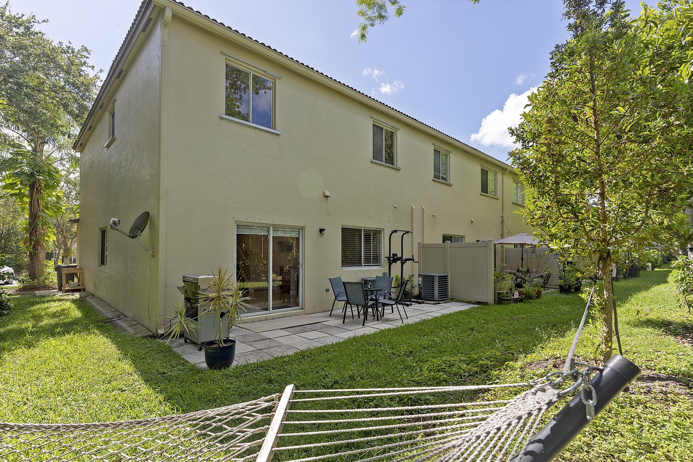 LAGO VISTA AT COCONUT CREEK - Residential