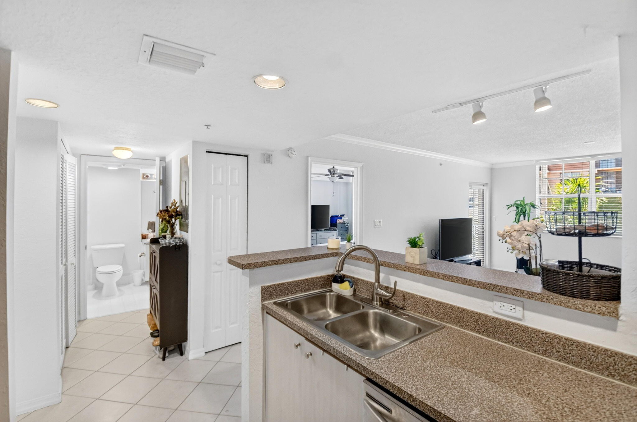 FLAGLER POINTE CONDO - Residential