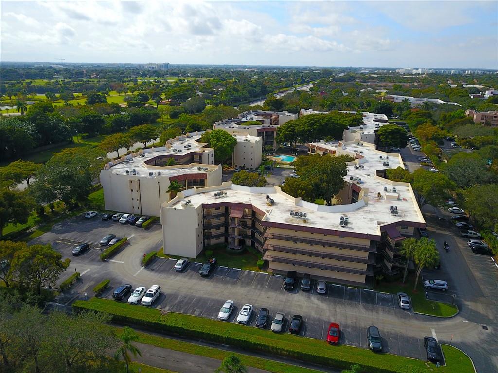 PLANTATION CLUB - Residential
