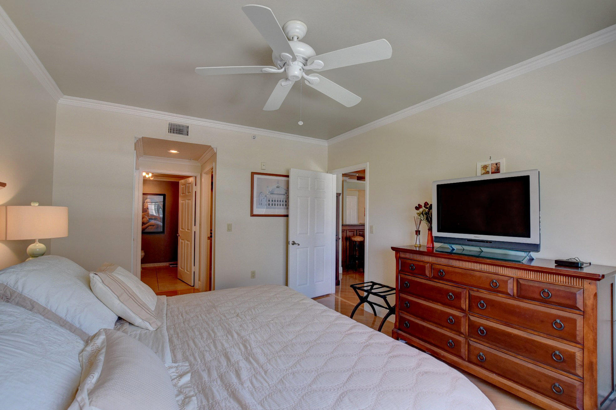 COURTYARDS IN CITYPLACE CONDO - Residential