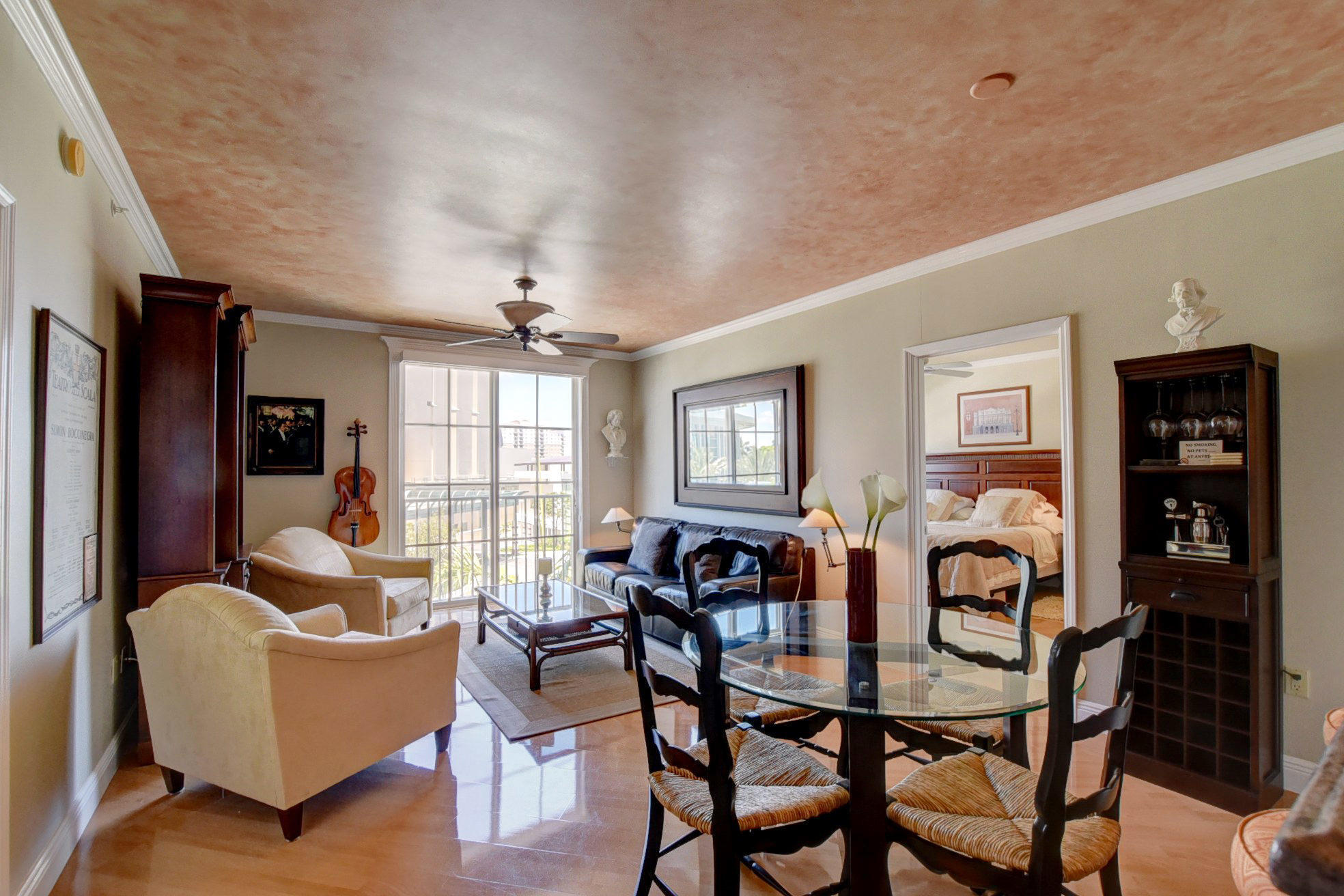 COURTYARDS IN CITYPLACE CONDO - Residential