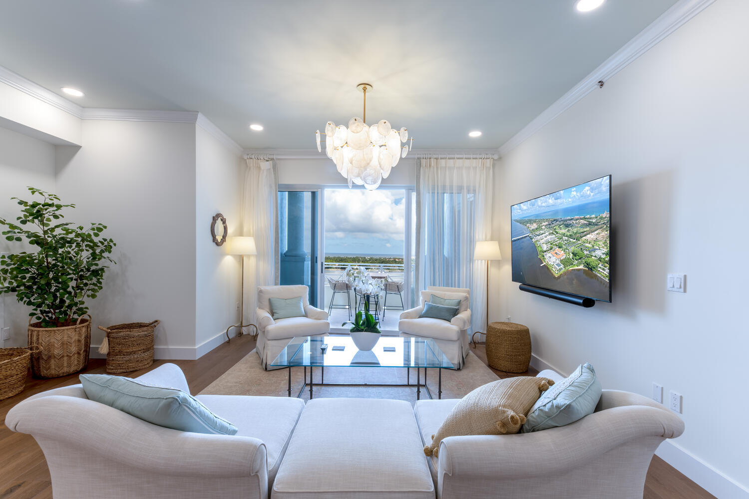 ESPLANADE GRANDE CONDO - Residential