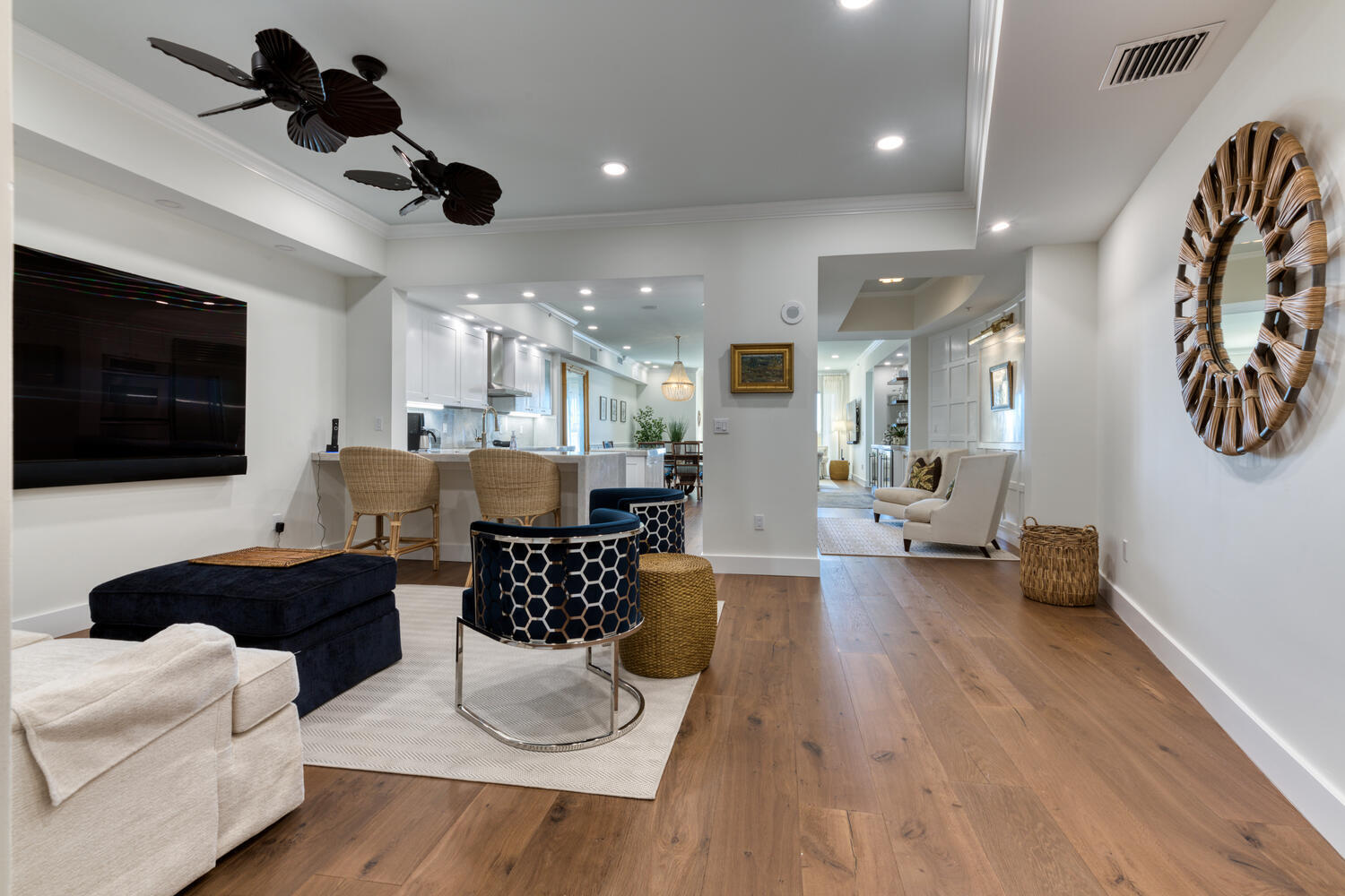 ESPLANADE GRANDE CONDO - Residential